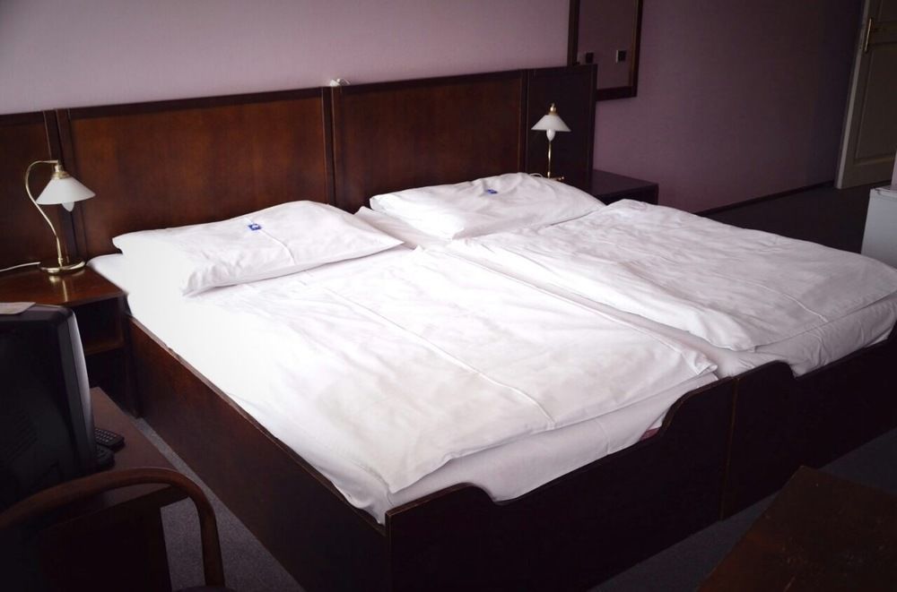 Hotel Celerin เตลช์ ภายนอก รูปภาพ