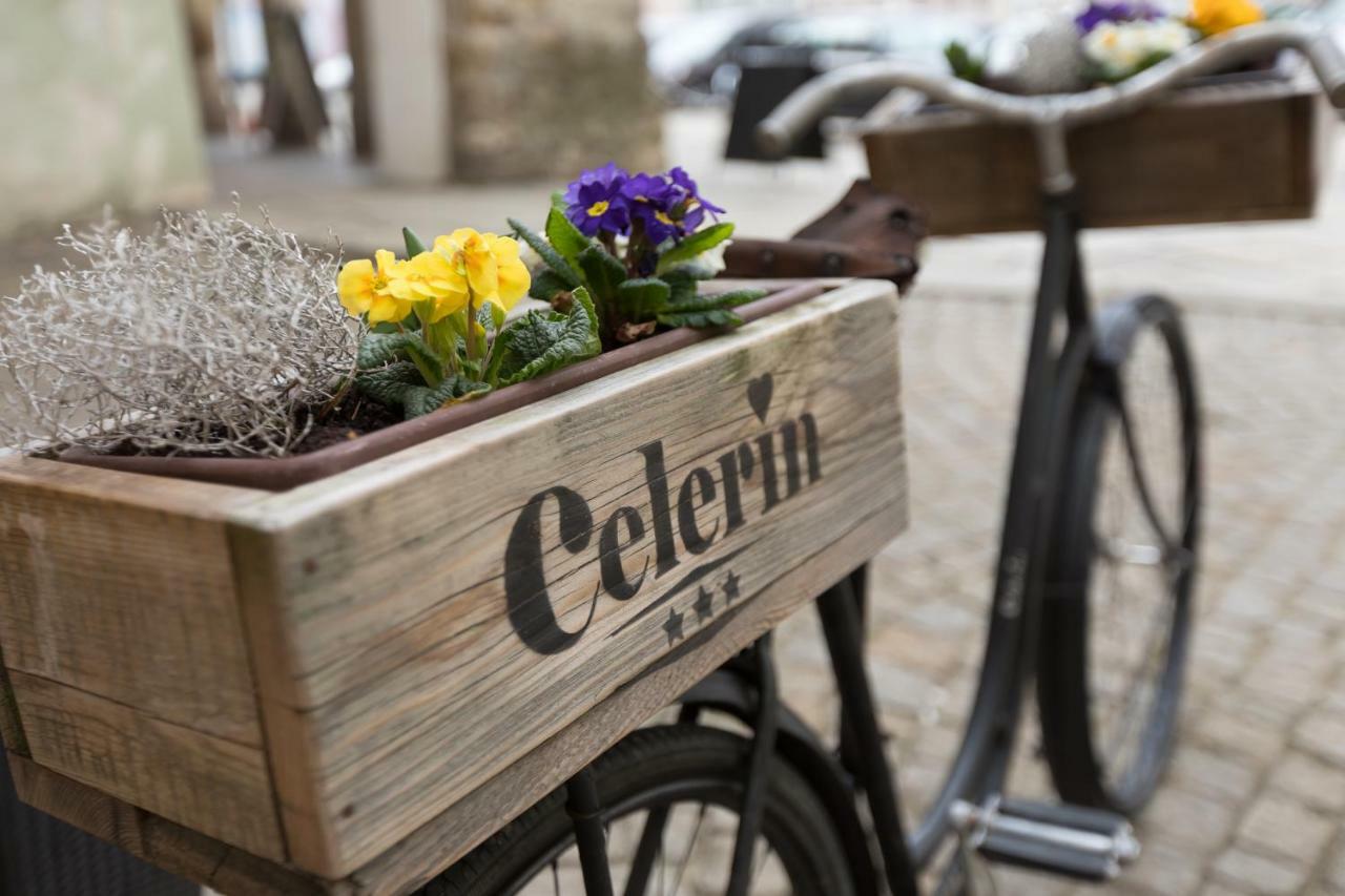 Hotel Celerin เตลช์ ภายนอก รูปภาพ